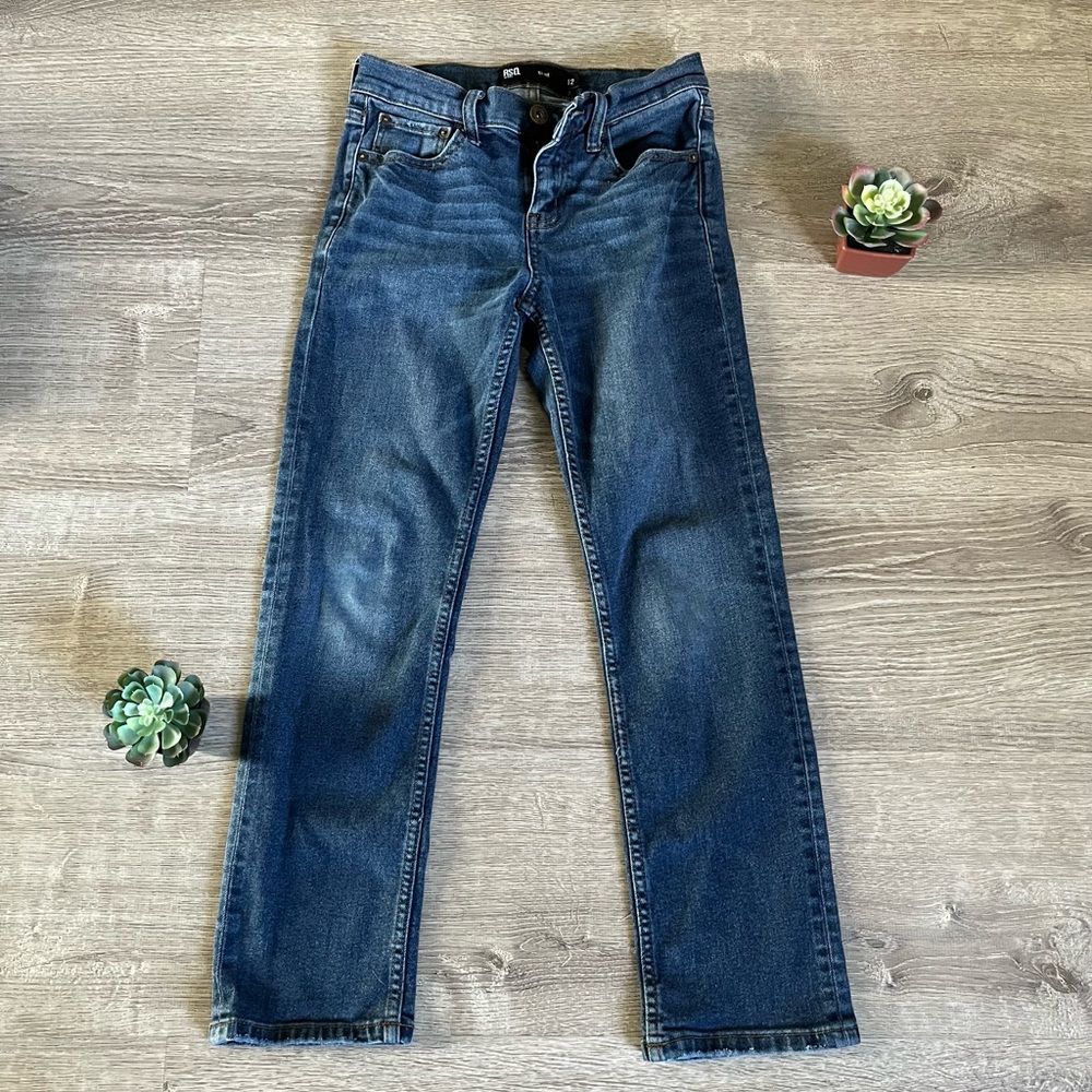 Barely worn. Tilly’s RSQ size 12 boys jeans!